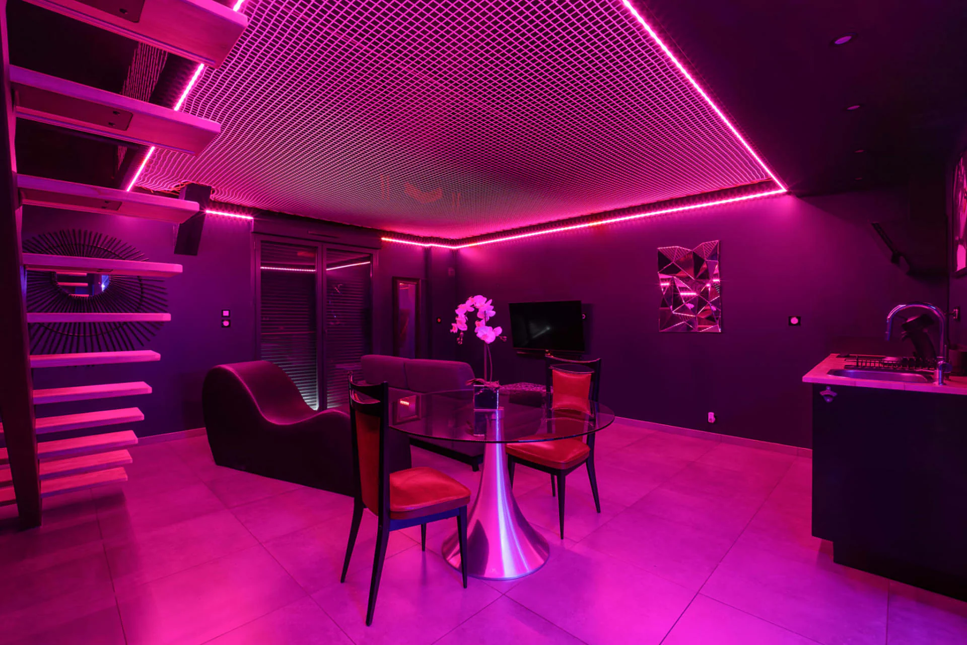 Jungle room