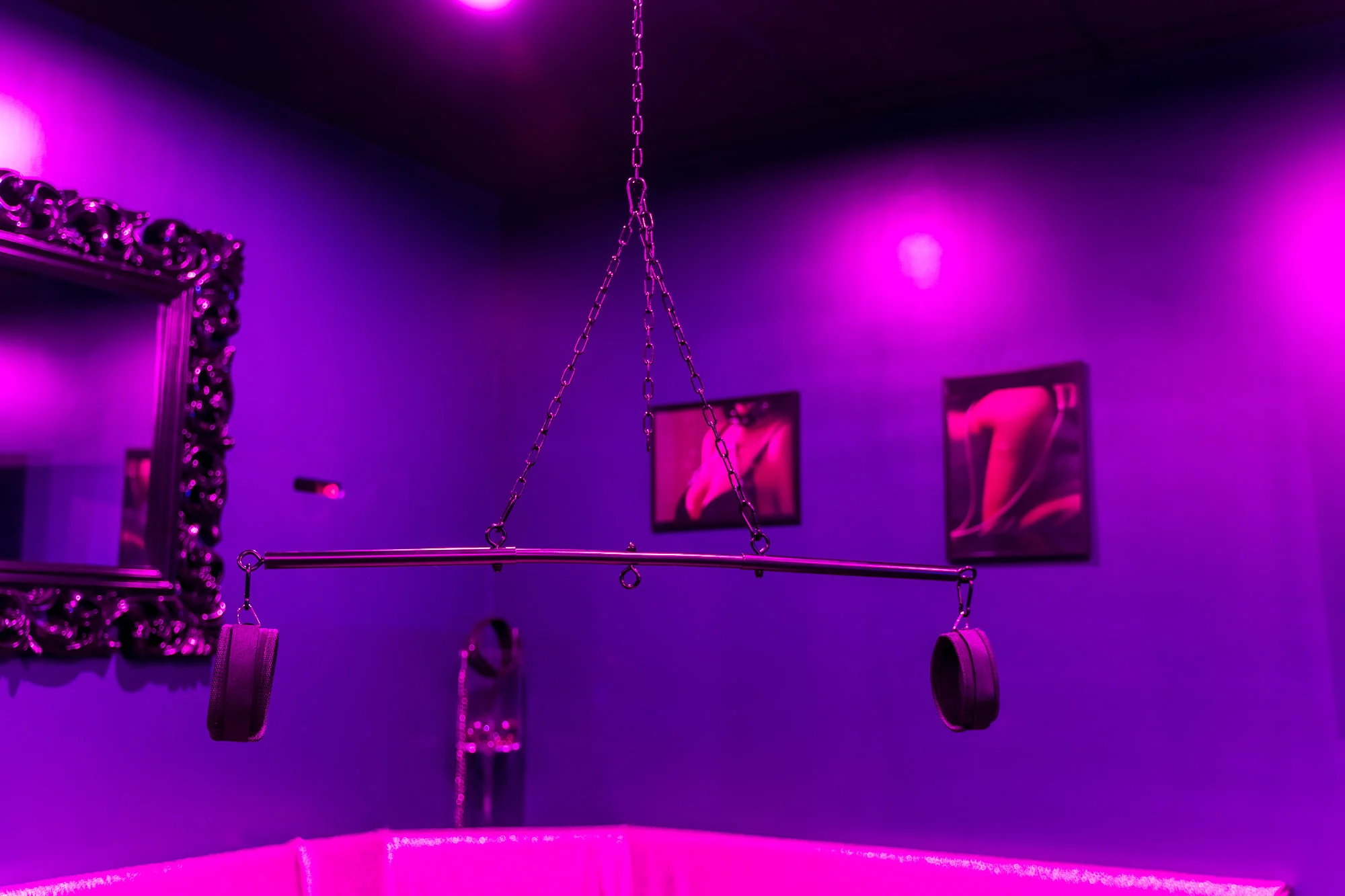 balancoire-erotique-love-room-donjon-toulouse