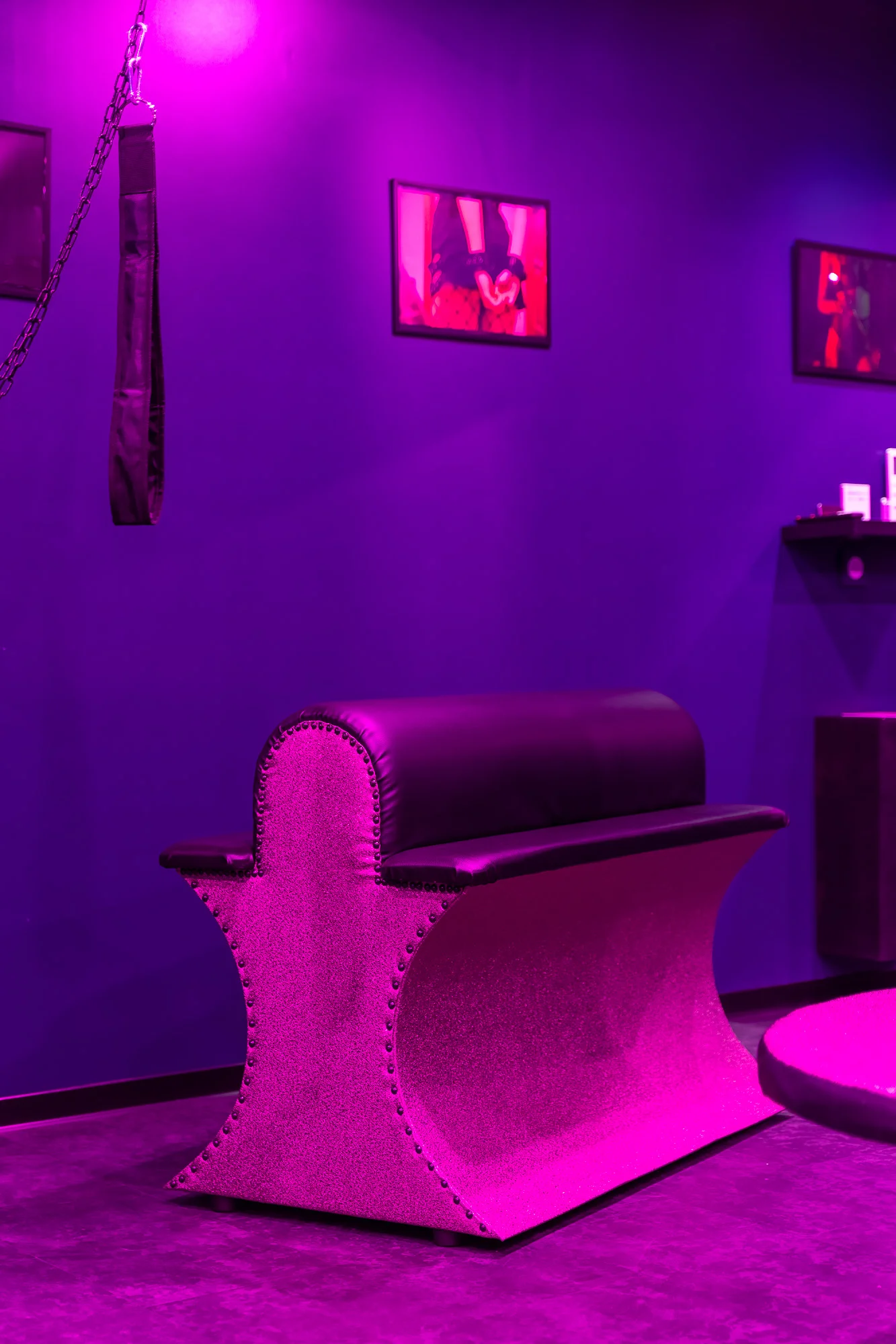 barre-suspendue-love-room-donjon-toulouse