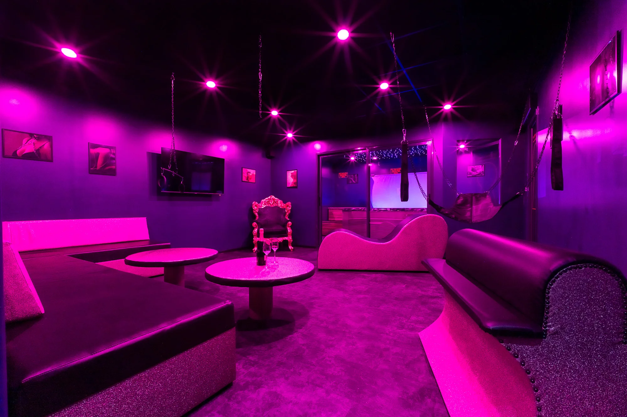 salon-sensuel-love-room-donjon-toulouse